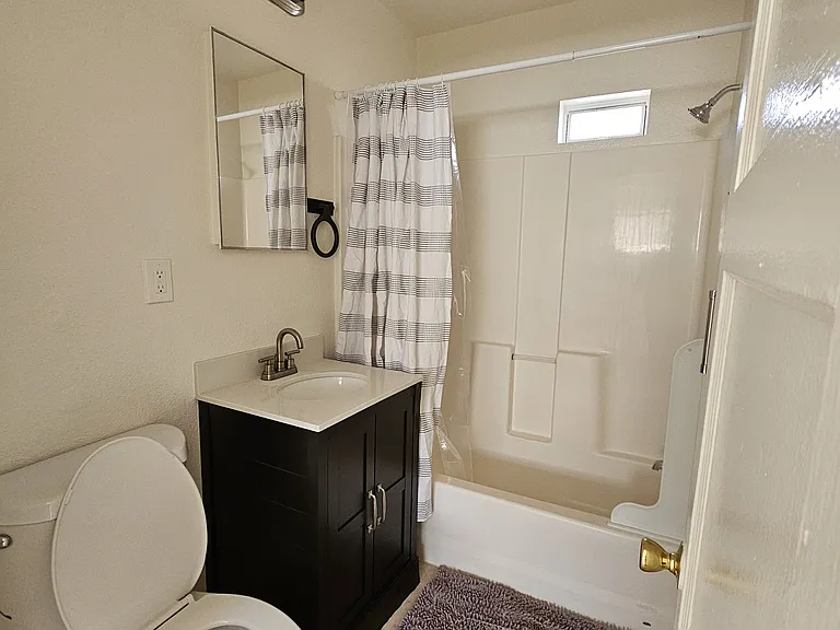1934 E Adams St #1 — Photo 9