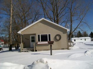 220 Clay St, Cheboygan, MI 49721