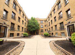 724 W Roscoe St #N2, Chicago, IL 60657
