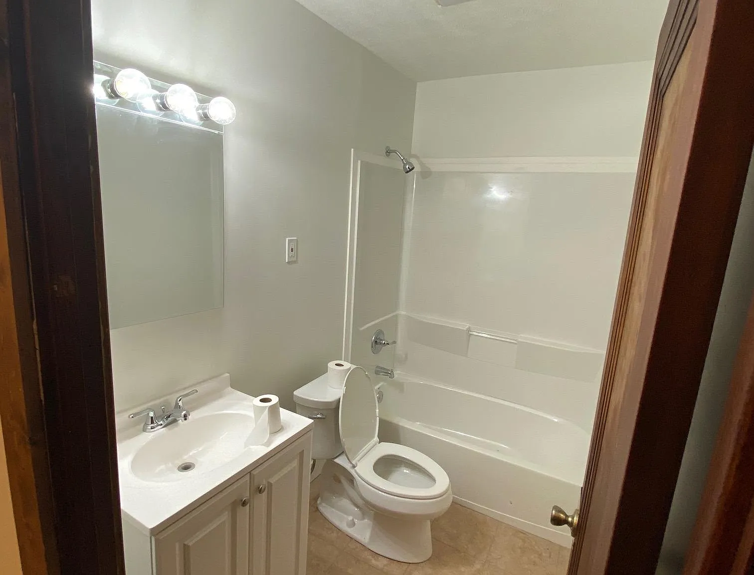 1 bed, 950 sqft, $780 — Photo 2