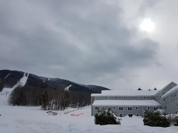 113 Trailside Condos Ln Unit B4, Londonderry, VT 05148