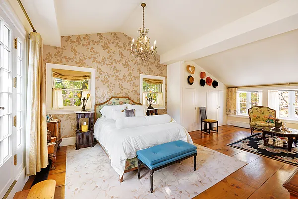 Sold by Brown Harris Stevens | media 15