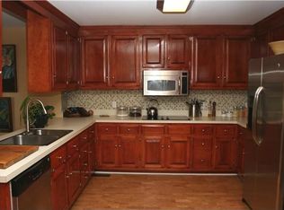 1720 Stop Thirty Rd, Hendersonville, TN 37075