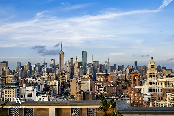 Sold by Warburg | media 19