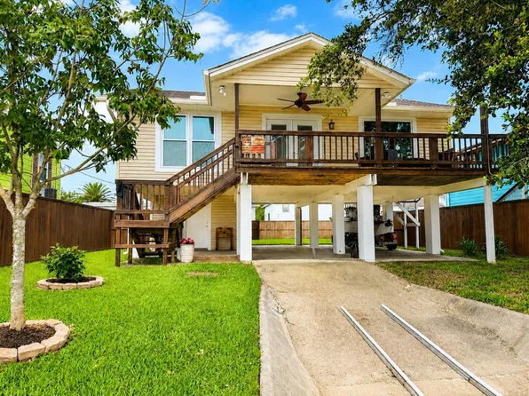 161 Barracuda St, Bayou Vista, TX 77563