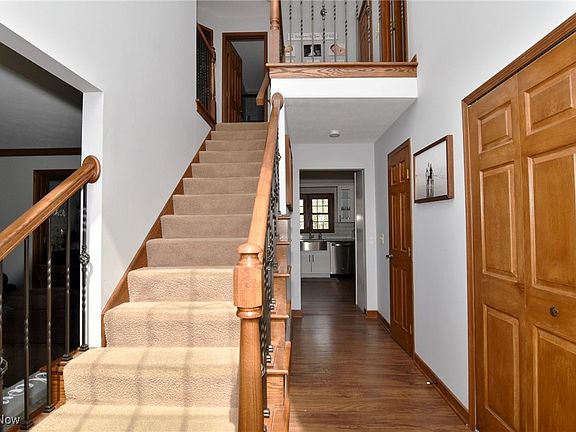 5th image of 33165 Popham Ln