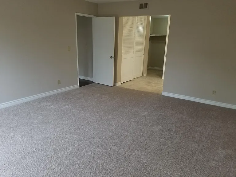 27615 Avenida Larga — Photo 11
