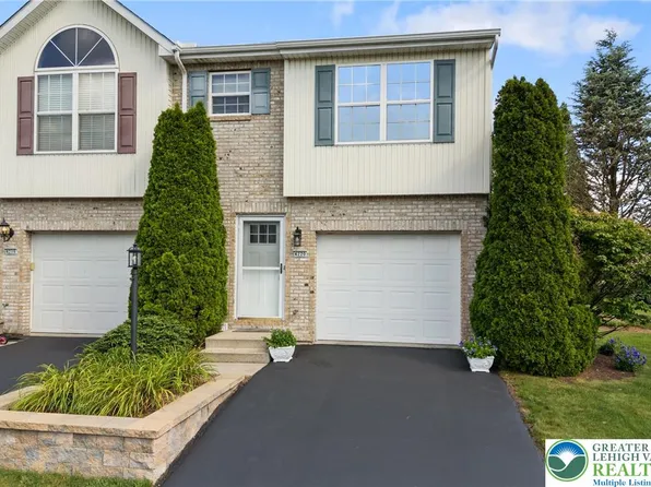 4220 Cheyenne Ct N, Schnecksville, PA 18078