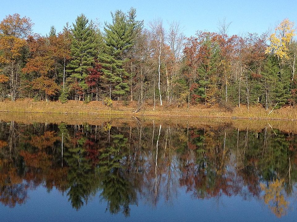 2nd image of N11933 Menominee Shores Dr