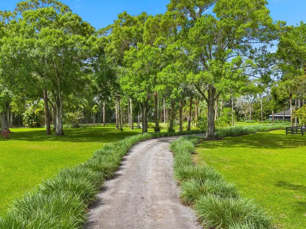 1037 F Road, Loxahatchee Groves, FL 33470