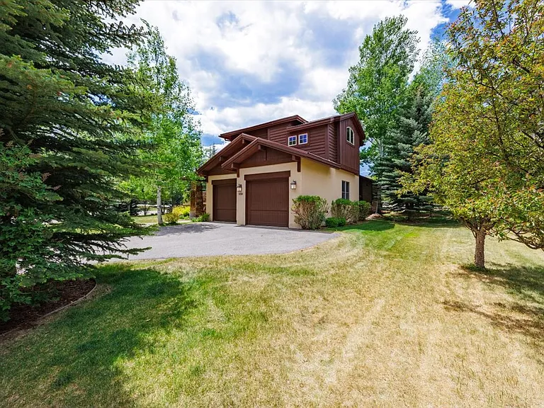 89 Heritage Park Pl — Photo 6