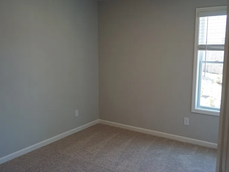 813 Upper Dove Ct — Photo 16
