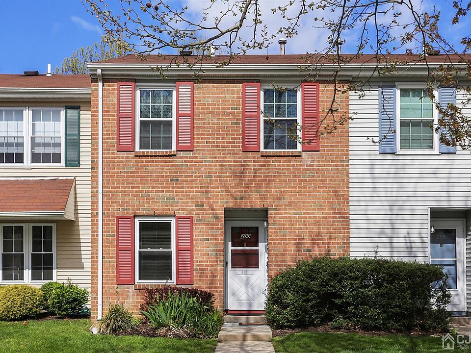 1st image of 300 Palombi Ct #300