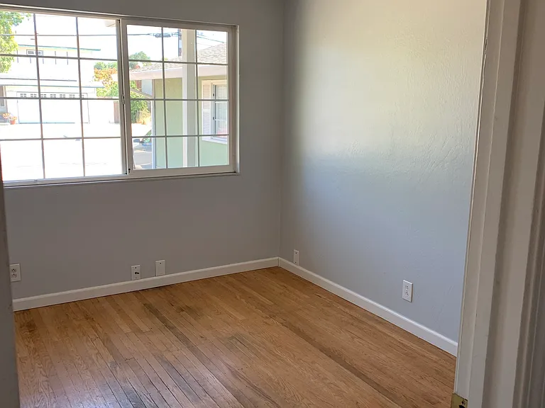 2596 E Olivera Rd — Photo 8