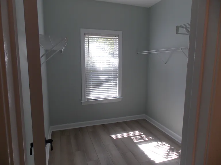 1179 N Blackmoor Dr — Photo 22