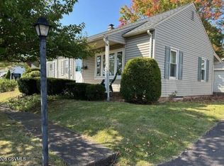 31 Maple St, Danville, PA 17821