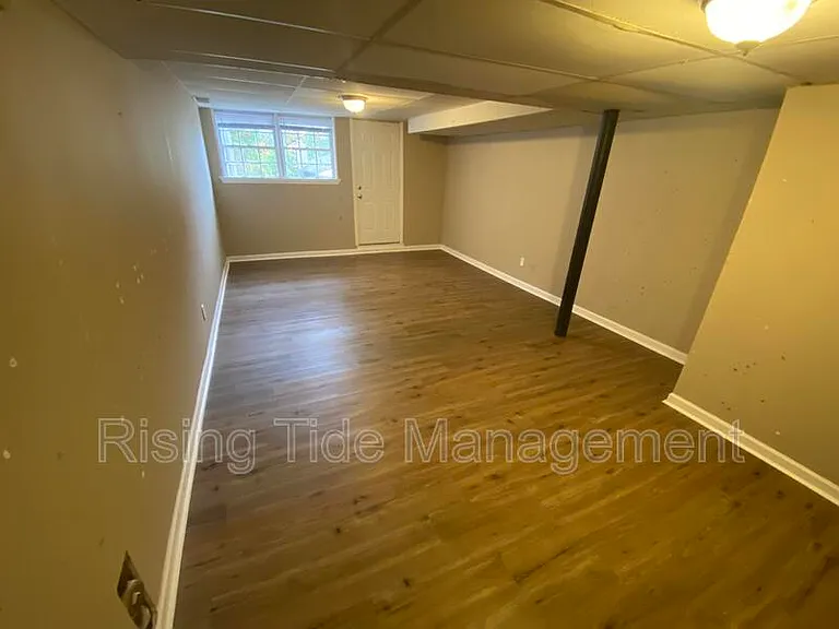 405 Lance Ln — Photo 10