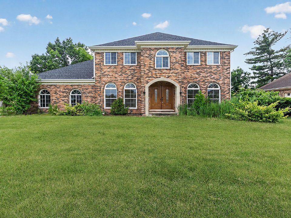 1st image of 8415 Country Club Ln