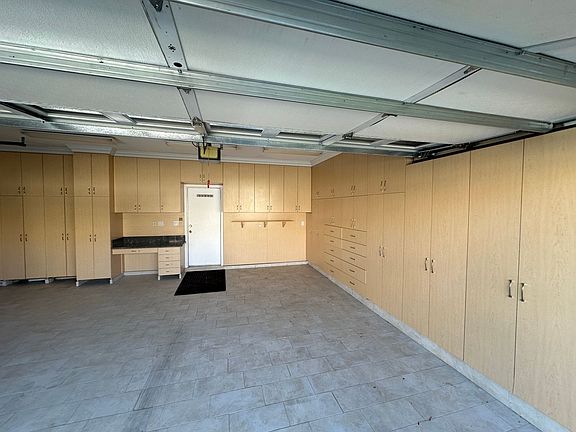 3rd image of 3814 Broadmead St