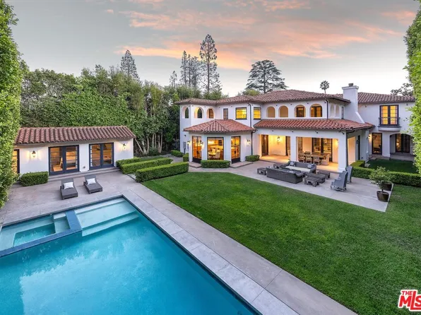 706 N Crescent Dr, Beverly Hills, CA 90210