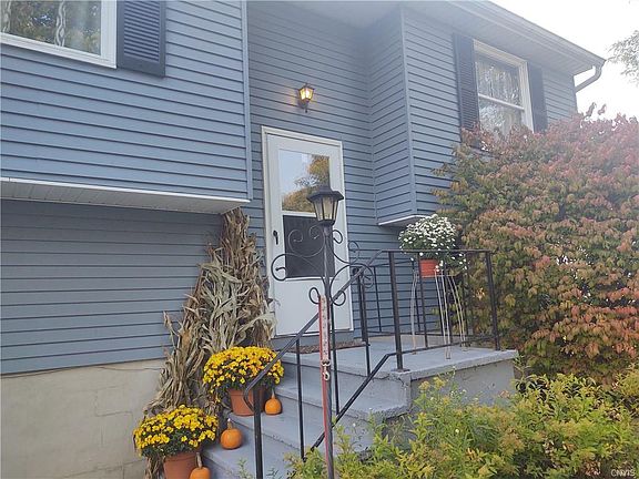 3rd image of 8029 Casilina Dr
