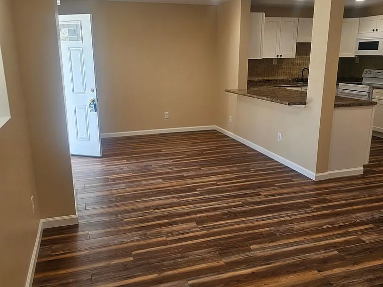 136 Devecchis St #3 — Photo 15