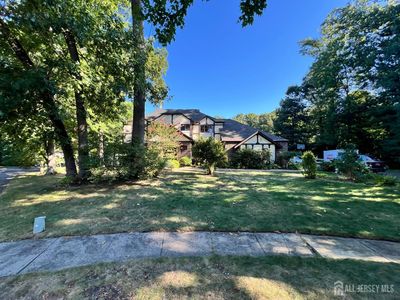 11 Saratoga Ct, East Brunswick, NJ, 08816