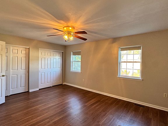 5th image of 2809 Knoll Way