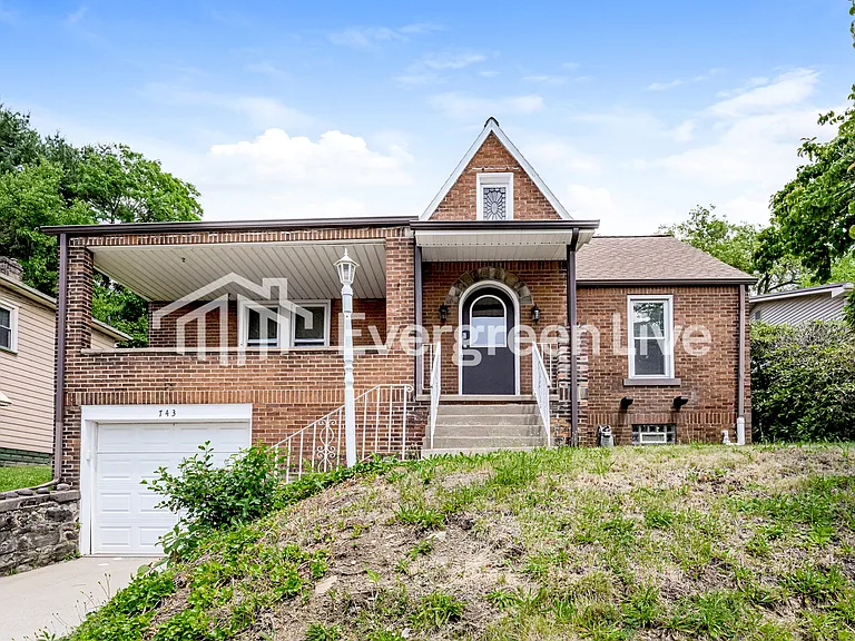 743 Wolf Ave — Photo 1