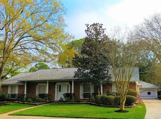 1526 Neptune Ln, Houston, TX 77062