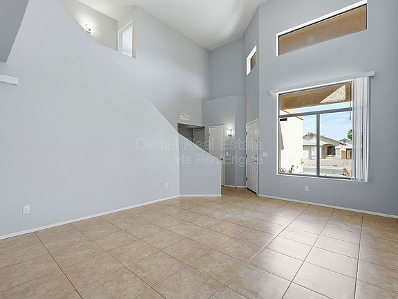 3rd image of 10008 E Paseo