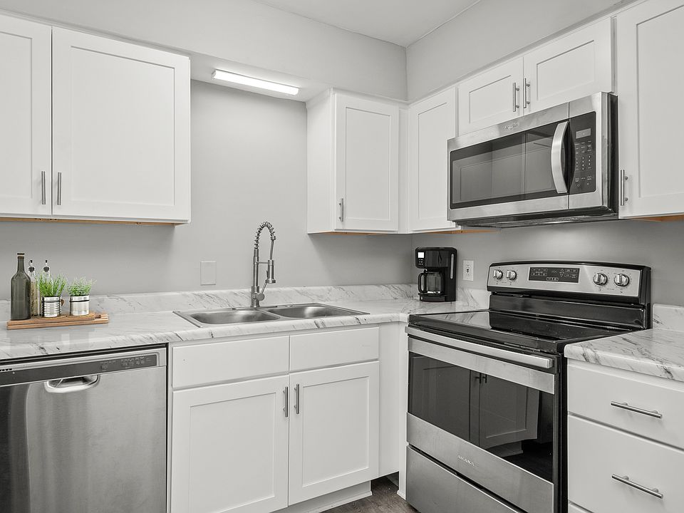 1st image of 126 Walton Ferry Rd APT F2