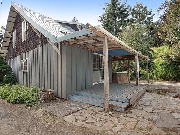 5th image of 12208 NE 151st St
