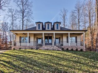 145 Oonoga Way, Loudon, TN 37774
