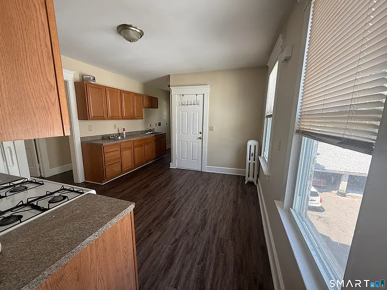49 Fairfield St #2 — Photo 9