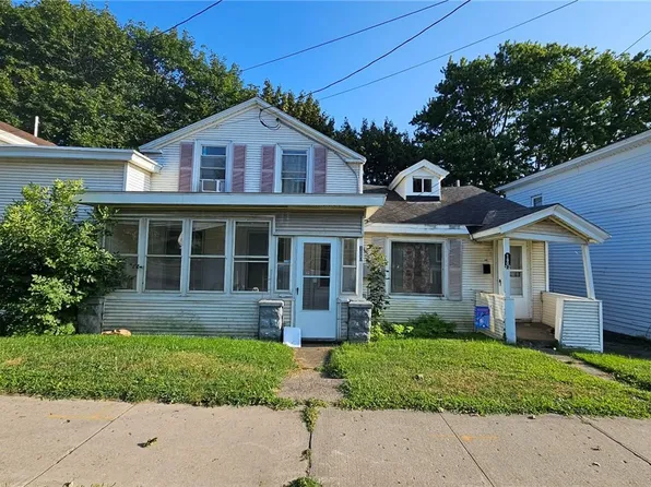 160 W Bridge St, Oswego, NY 13126