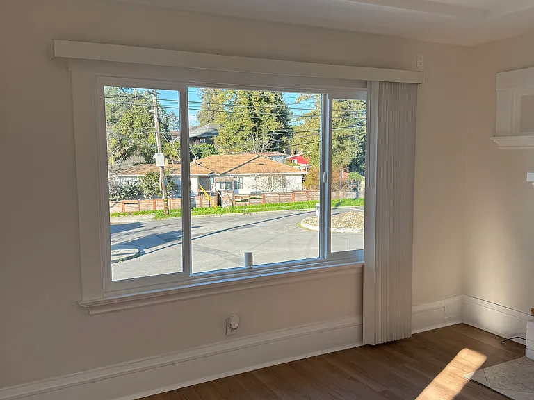 4732 Congress Ave — Photo 18