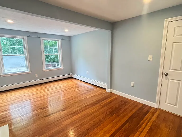 29 Newton Pl #B — Photo 9