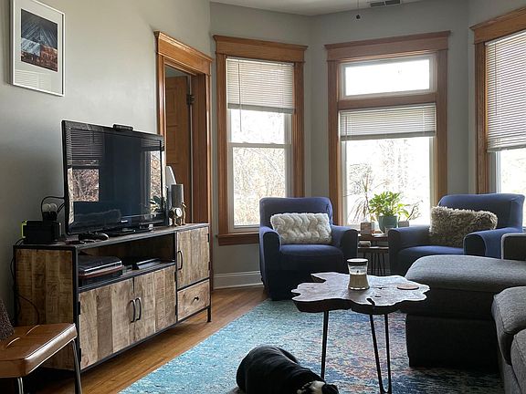 4th image of 1845 W Berteau Ave #2