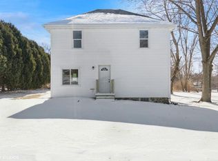 W2451 Roosevelt Rd, Oconomowoc, WI 53066