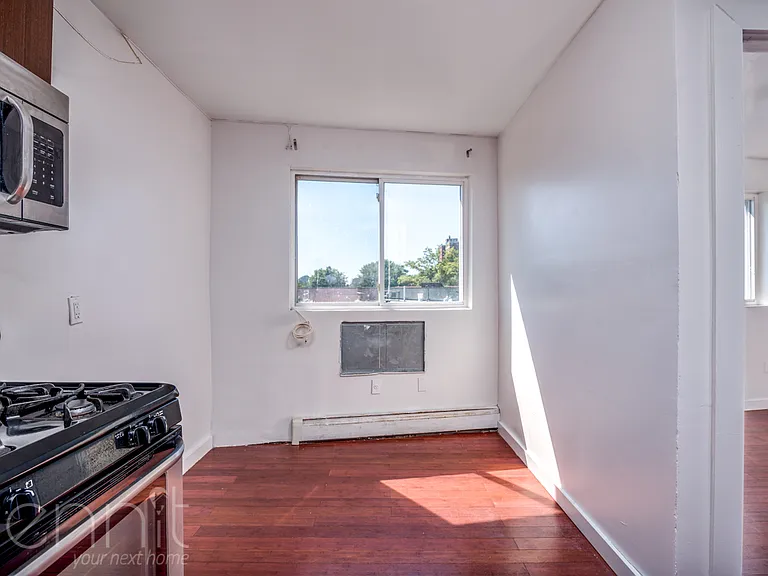 1026 Broadway #3R — Photo 5