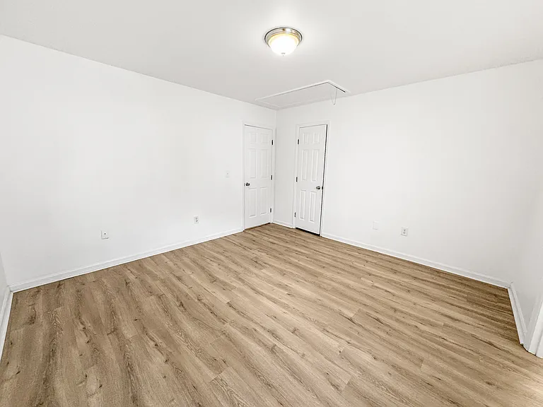105 Browning Ln — Photo 6