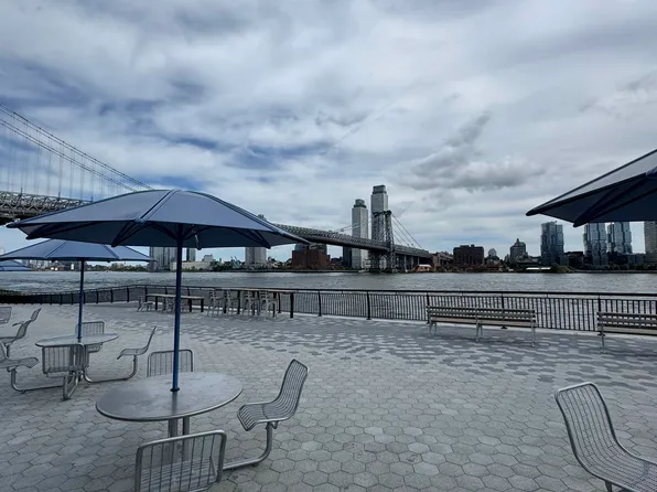 477 Fdr Drive image 18 of 19