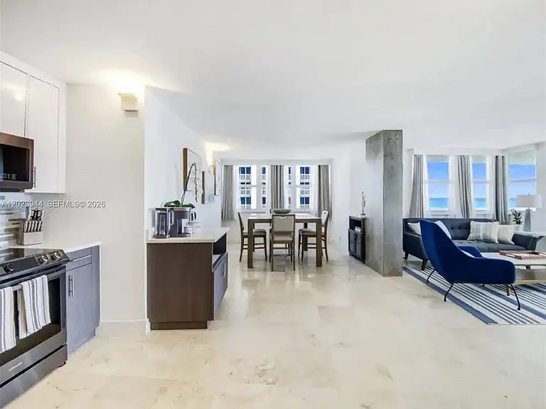 209 N Fort Lauderdale Beach Blvd #5B — Photo 8