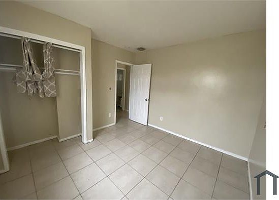 1st image of 2208 NW 6th St #1