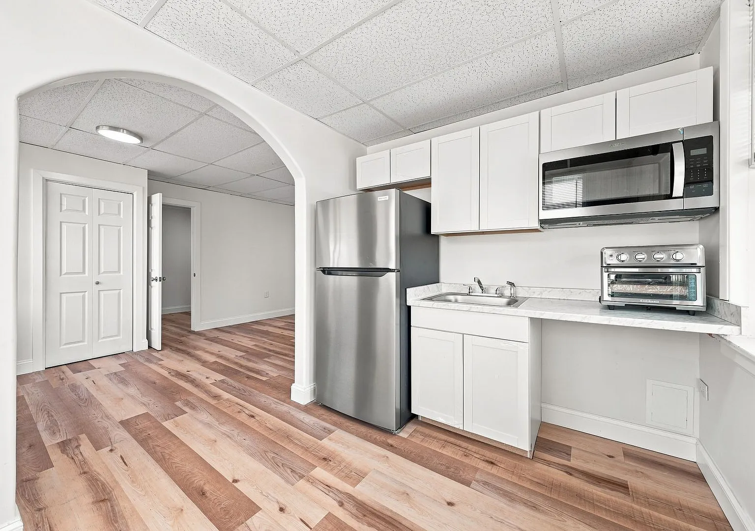 805 W New York Avenue Somers Point, NJ — Photo 2
