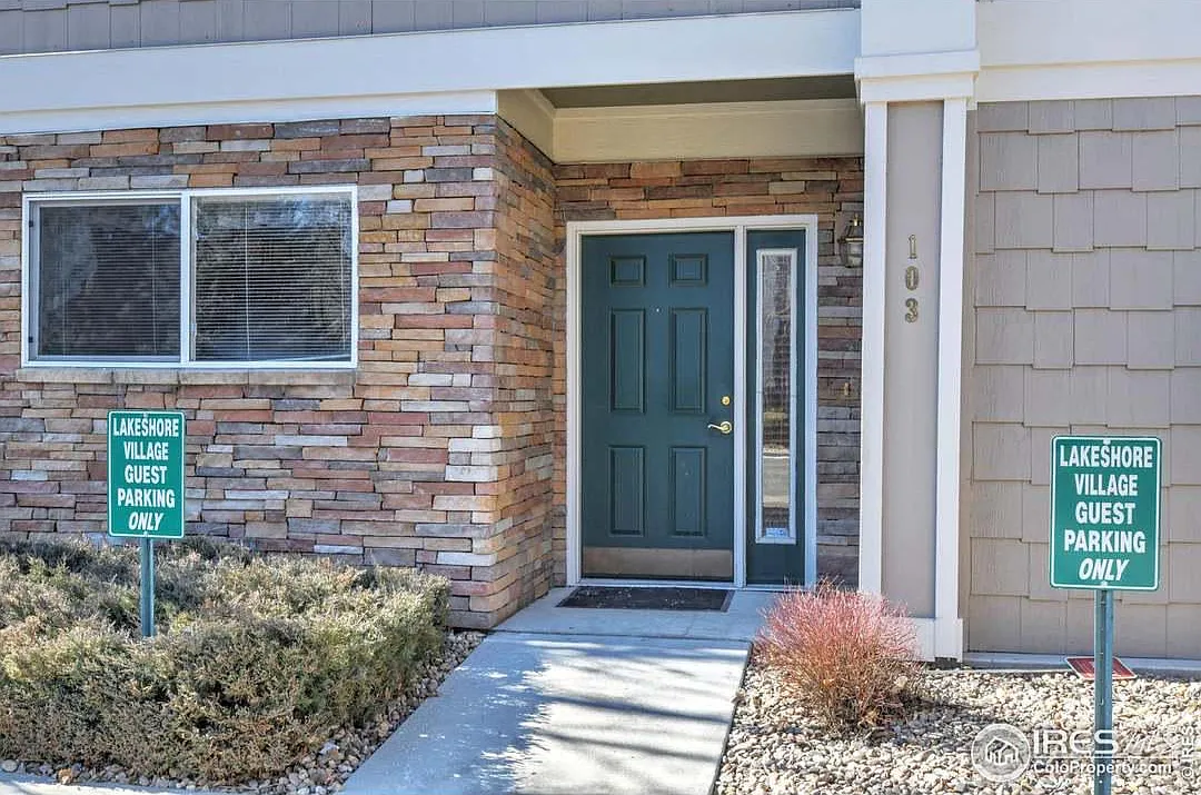 4385 S Balsam St — Photo 3