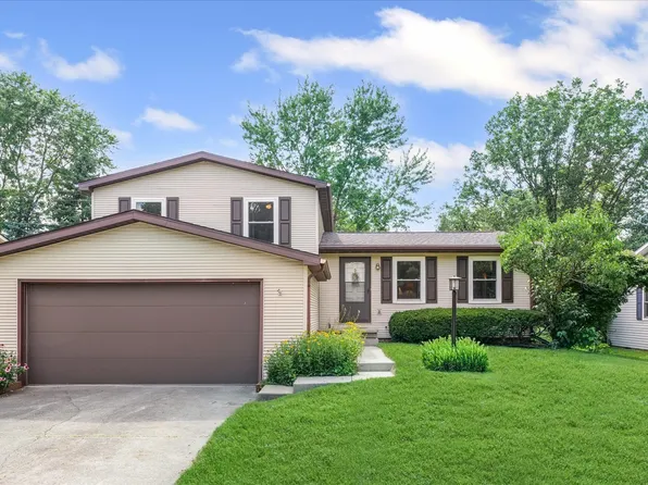 2803 S Myra Ridge Dr, Urbana, IL 61802