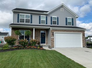 1045 Dodge Dr, Amherst, OH 44001