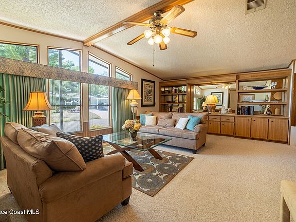 5th image of 334 San Roberto Dr